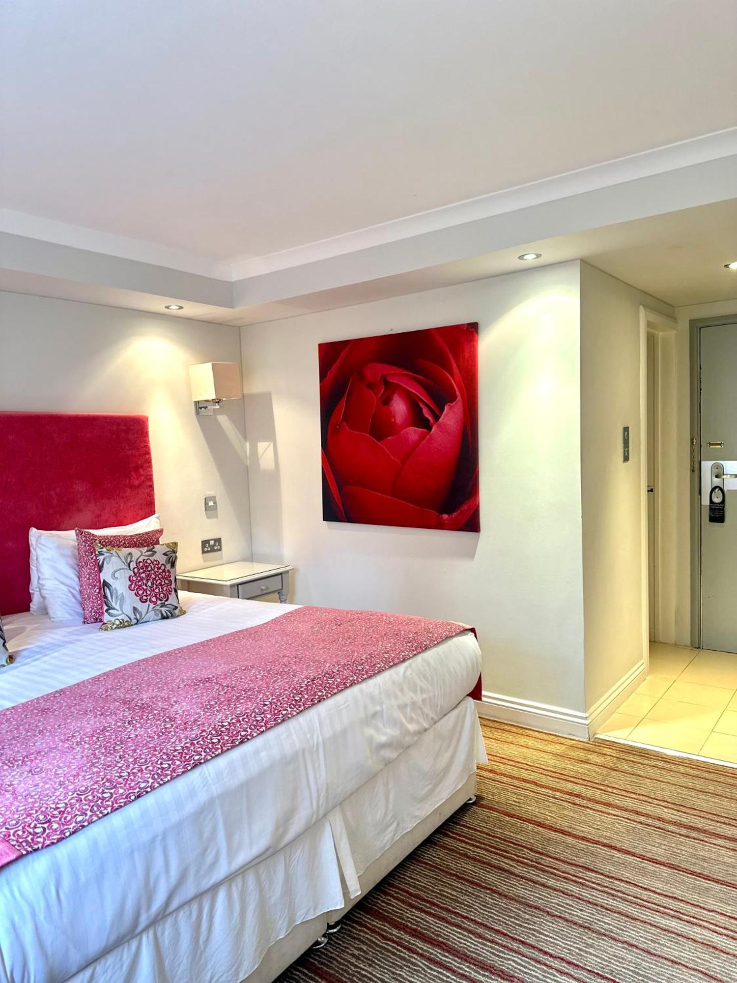 The Casa Hotel, Sure Hotel Collection By Best Western 3* Yateley