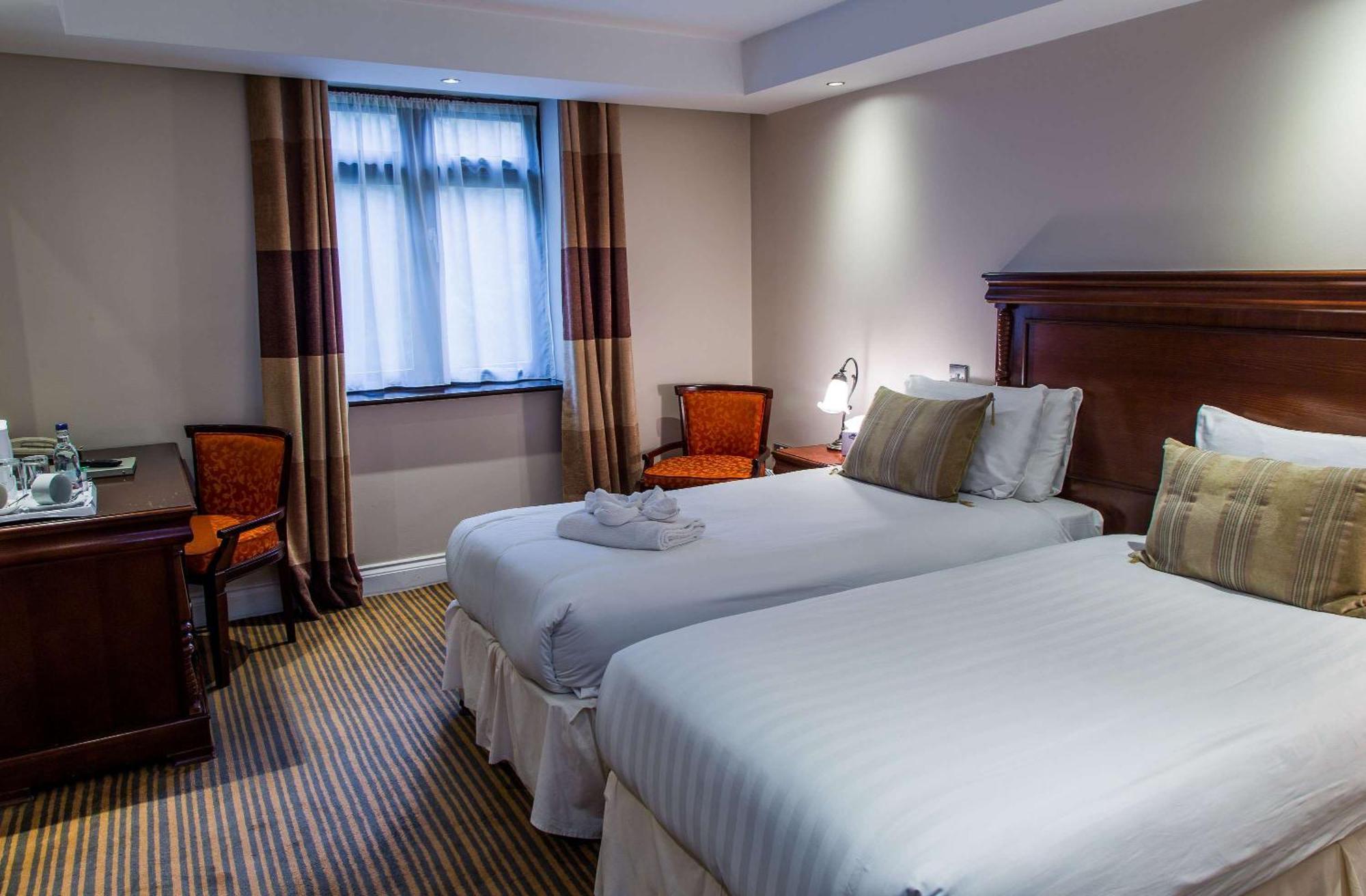 The Casa Hotel, Sure Collection By Western 3* Yateley