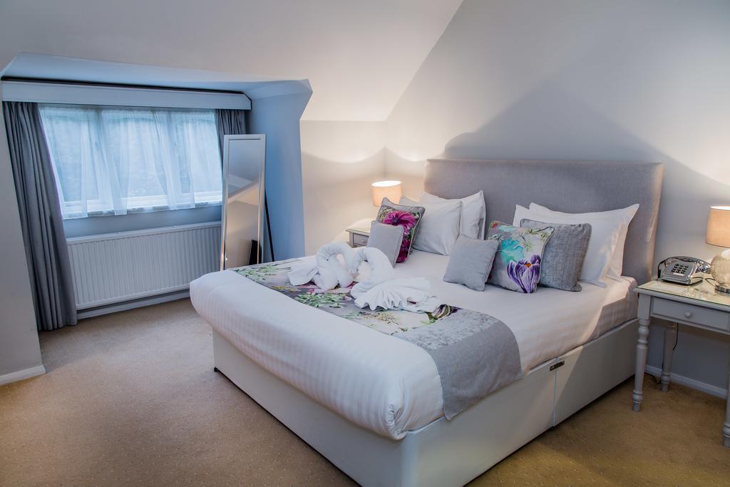 Hotel The Casa Hotel, Sure Collection By Western Yateley